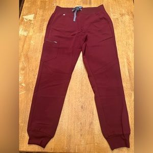 Figs Scrubs Women’s Joggers - Maroon